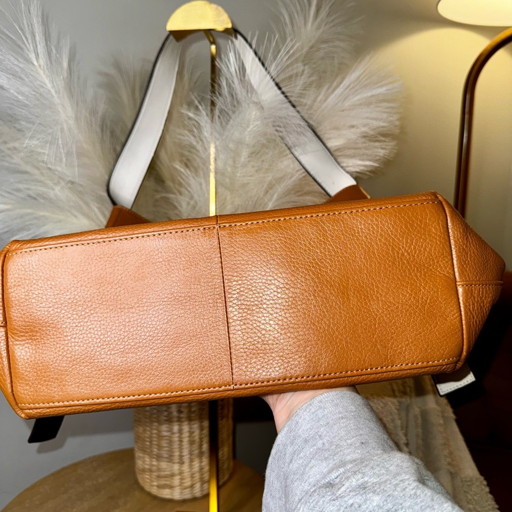 Sam Edelman | Pebbled Leather Shoulder Bag - Picture 7 of 7